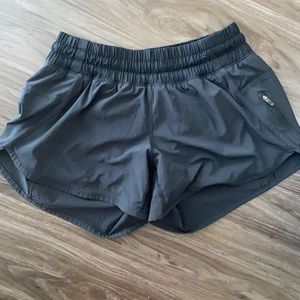 Lululemon Black Tracker Short 4”